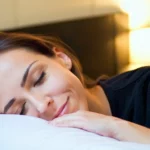 Sonno in gravidanza: posizioni sicure e trucchi anti-insonnia